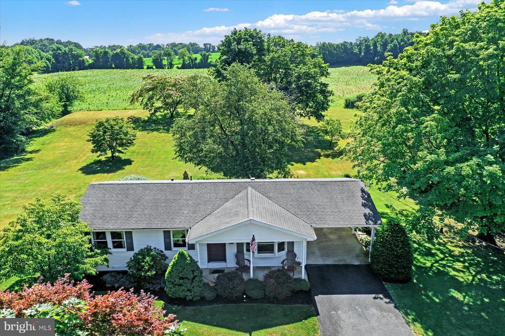 887 Mount Rock Rd