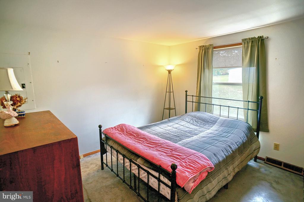 9 Raspberry Dr