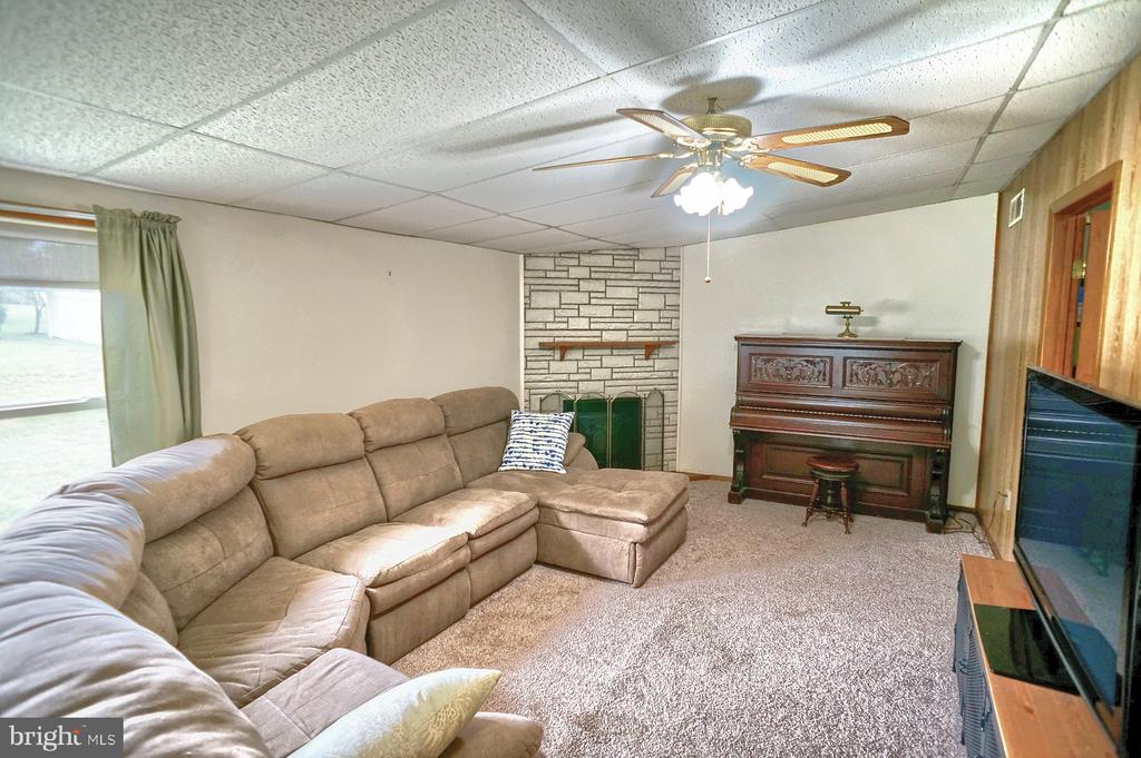 9 Raspberry Dr