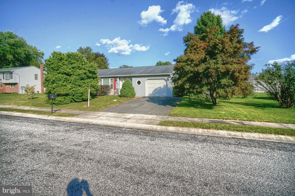 9 Raspberry Dr