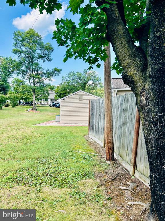 27 Sunset Dr