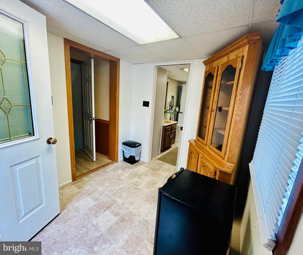 27 Sunset Dr