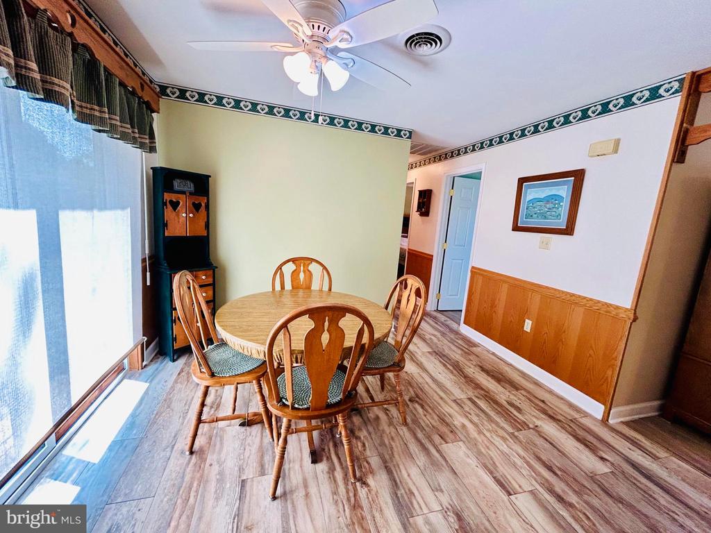 27 Sunset Dr