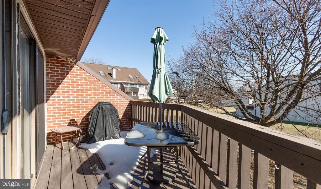 640 Geneva Dr #13