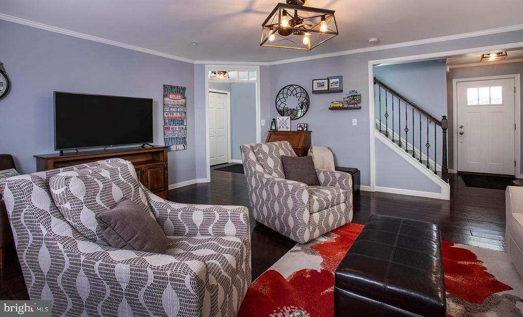 1689 Haralson Dr