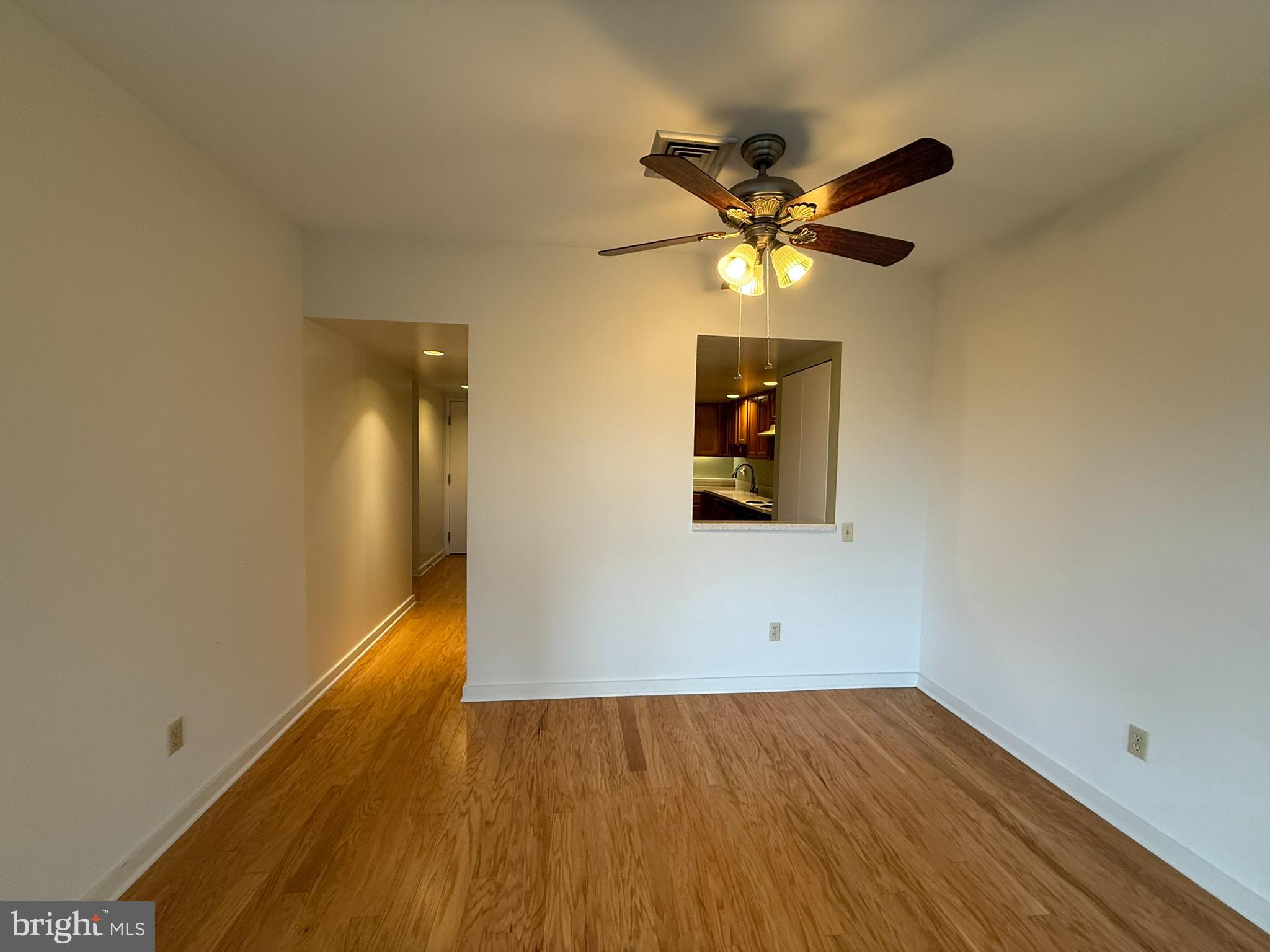 133 W Locust St #C-02