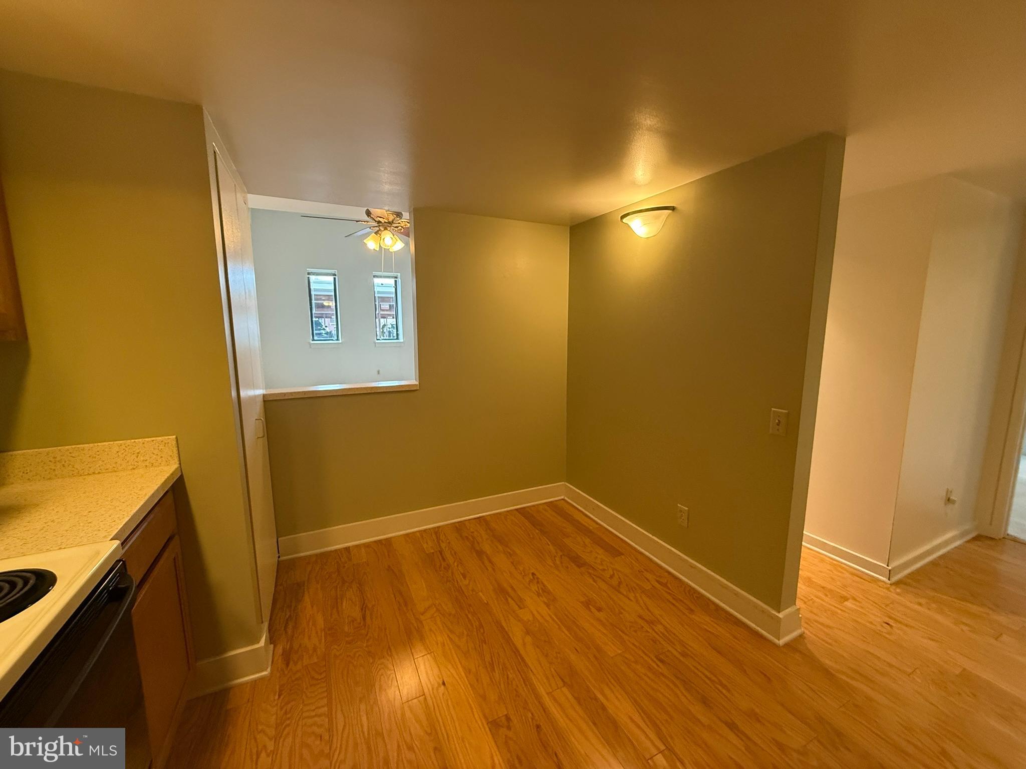 133 W Locust St #C-02