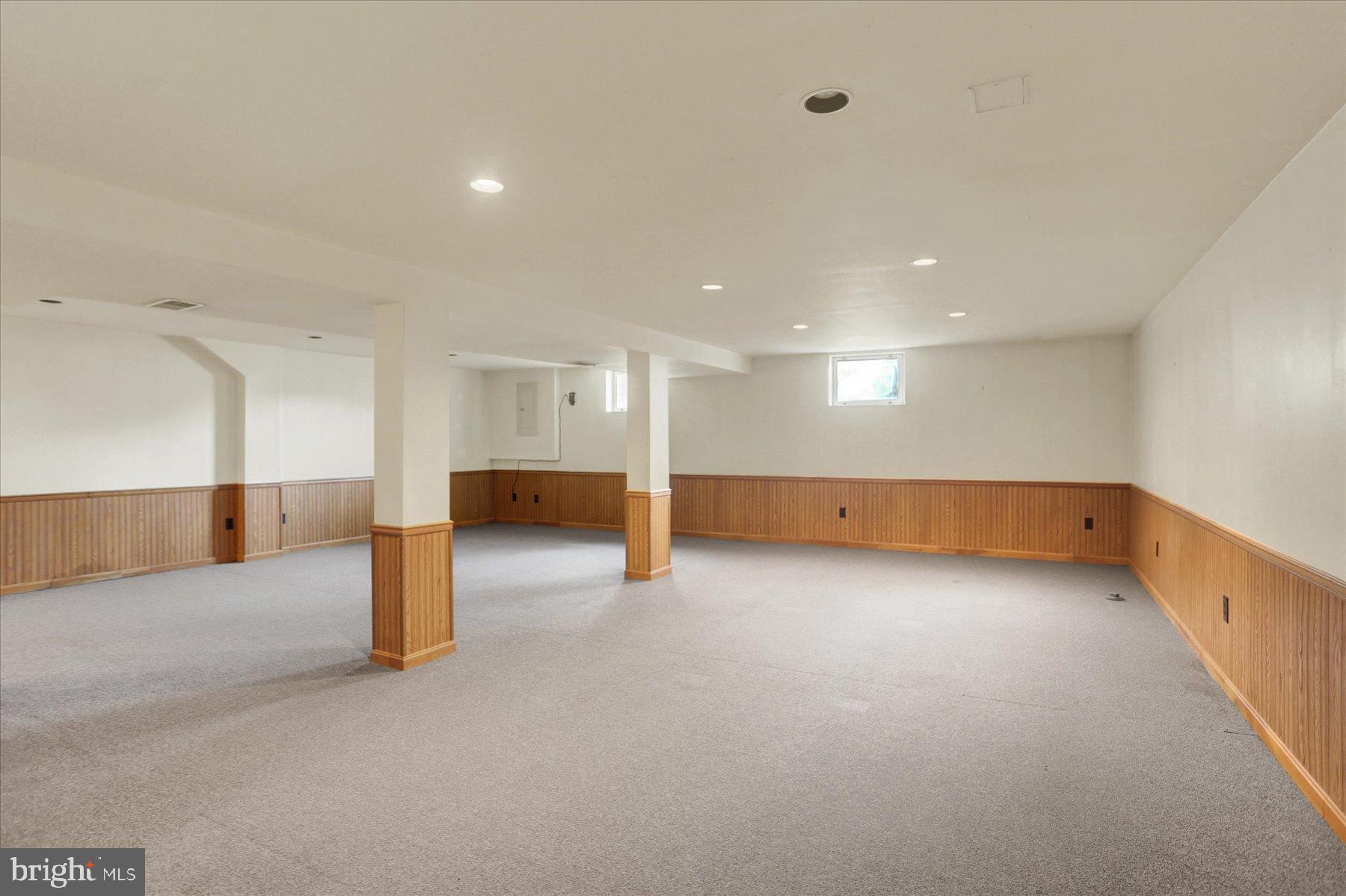 1109 E POWDERHORN ROAD