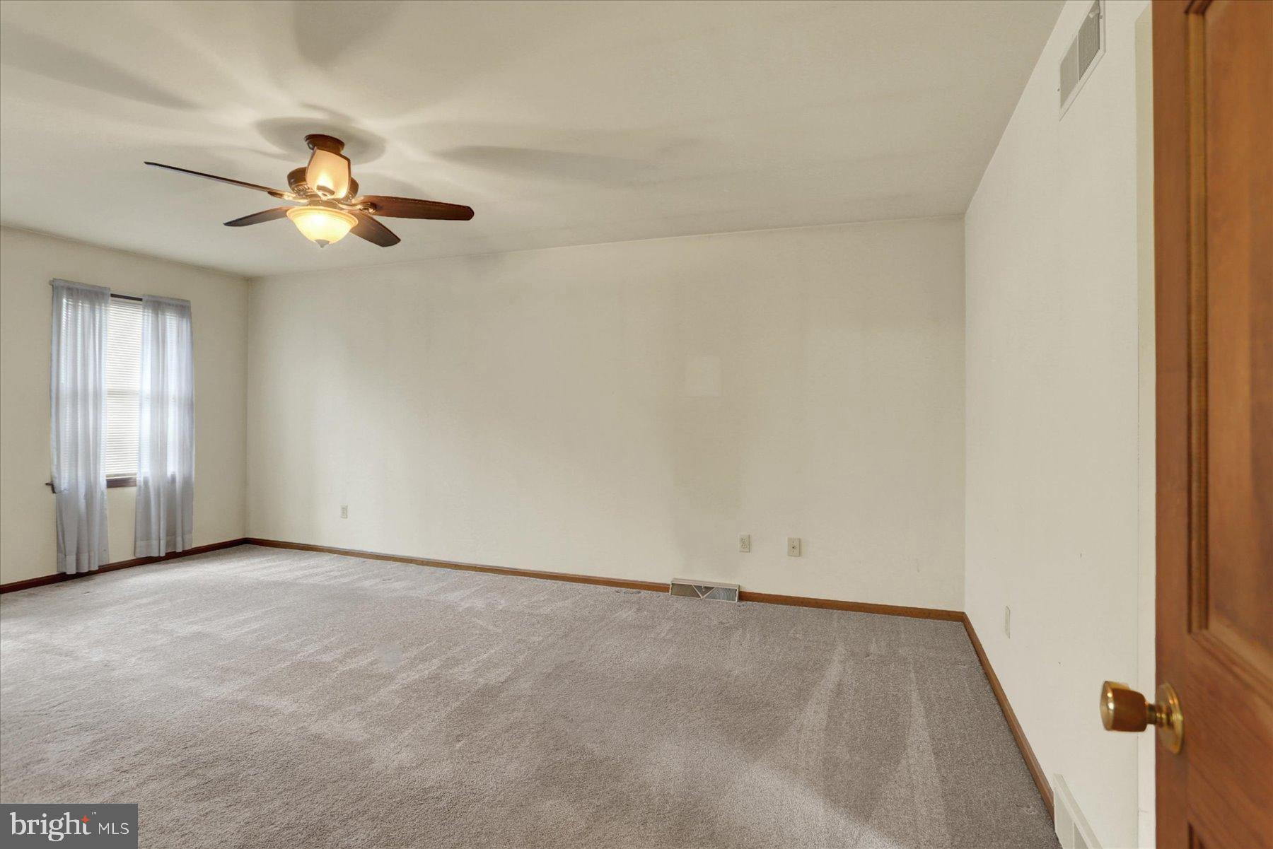 1109 E POWDERHORN ROAD