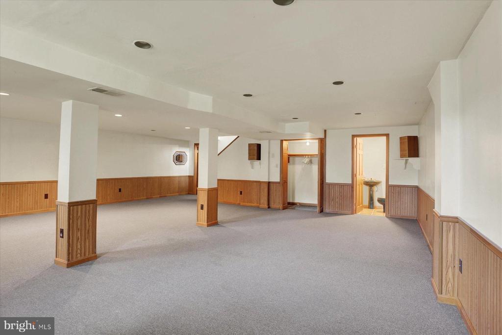 1109 E POWDERHORN ROAD
