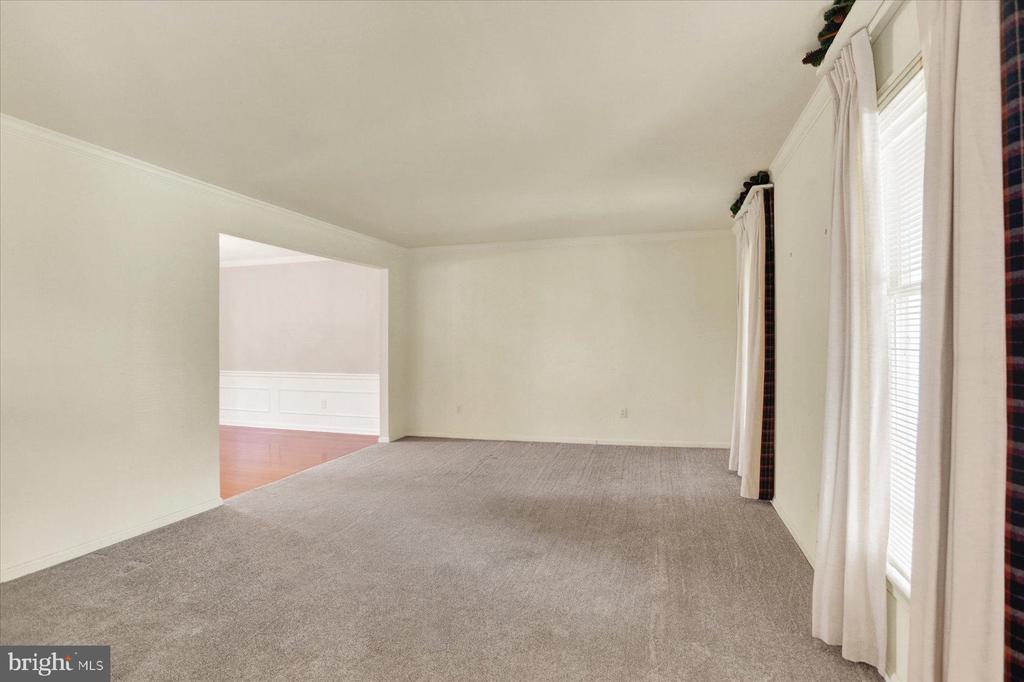 1109 E POWDERHORN ROAD