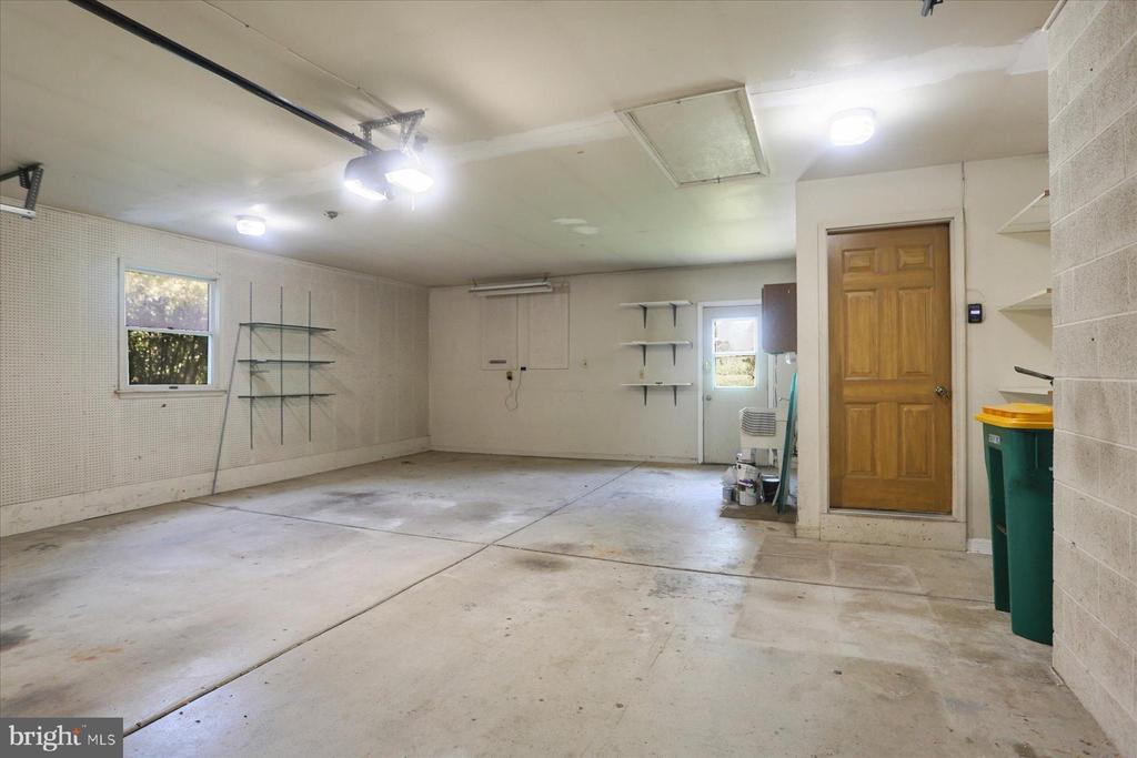 1109 E POWDERHORN ROAD