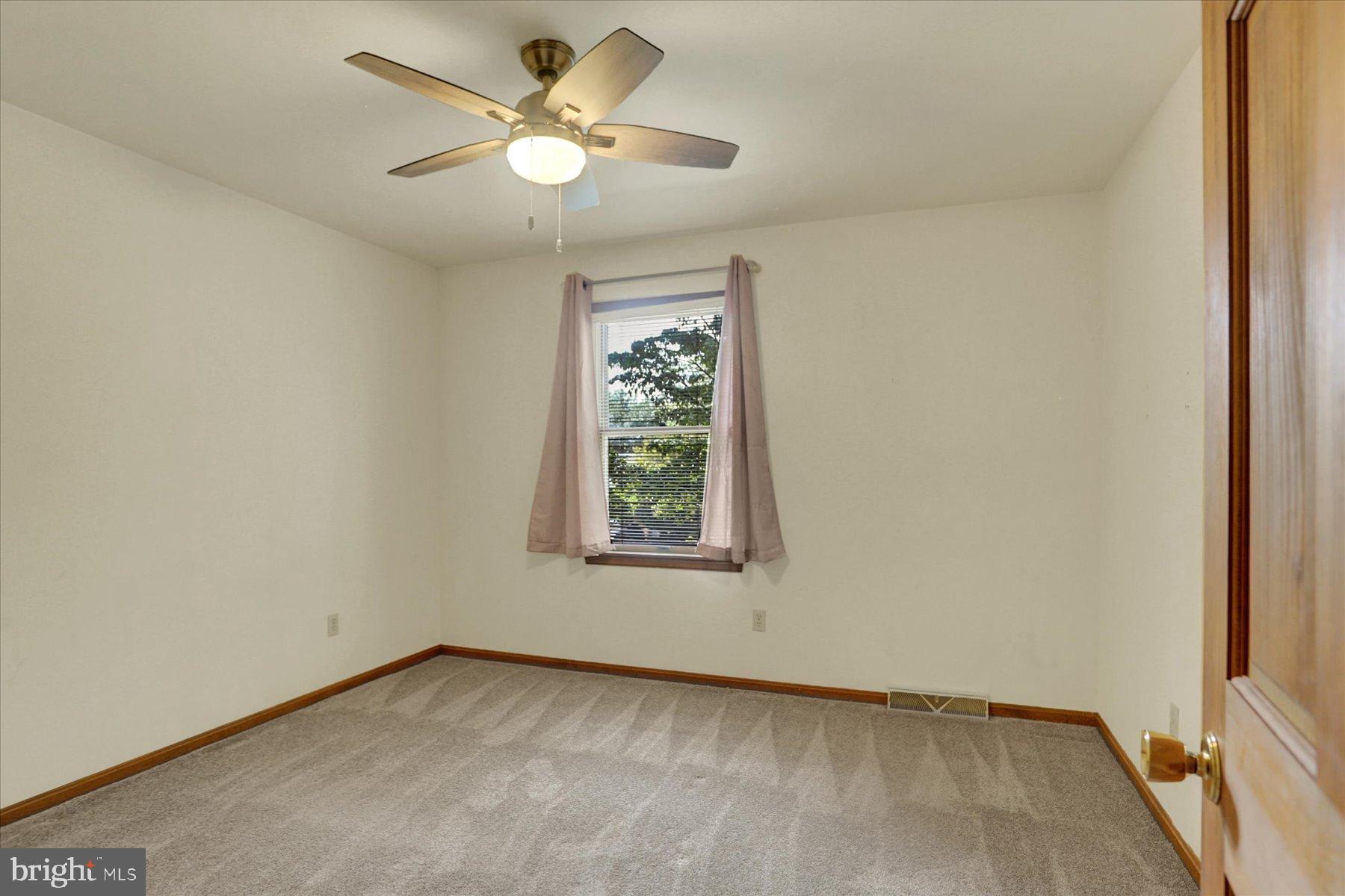 1109 E POWDERHORN ROAD