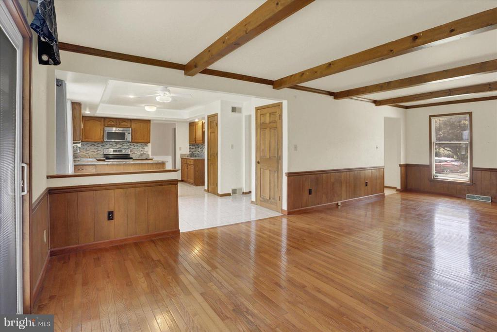 1109 E POWDERHORN ROAD