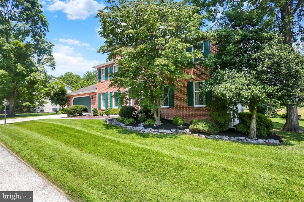 1109 E POWDERHORN ROAD