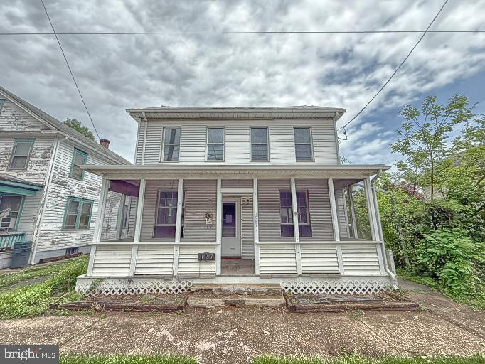 127 E Simpson St