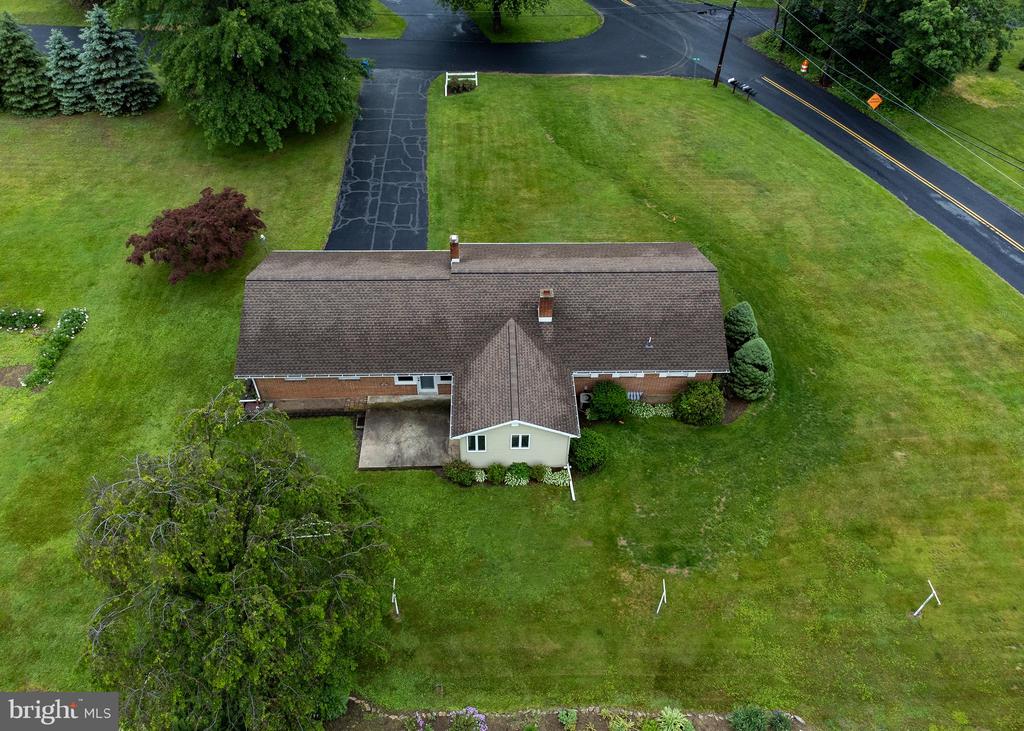 1 Oak Ave