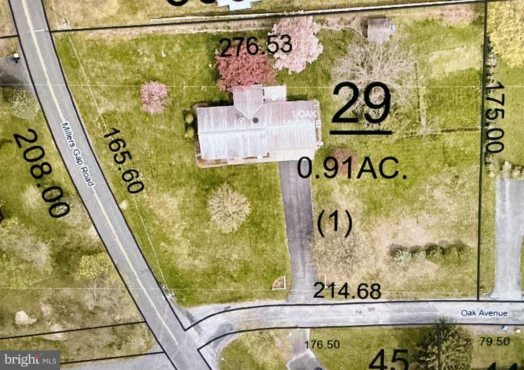 1 Oak Ave