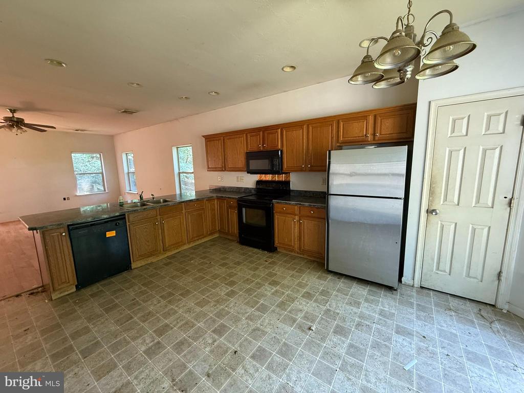 12 Rr Mountain St