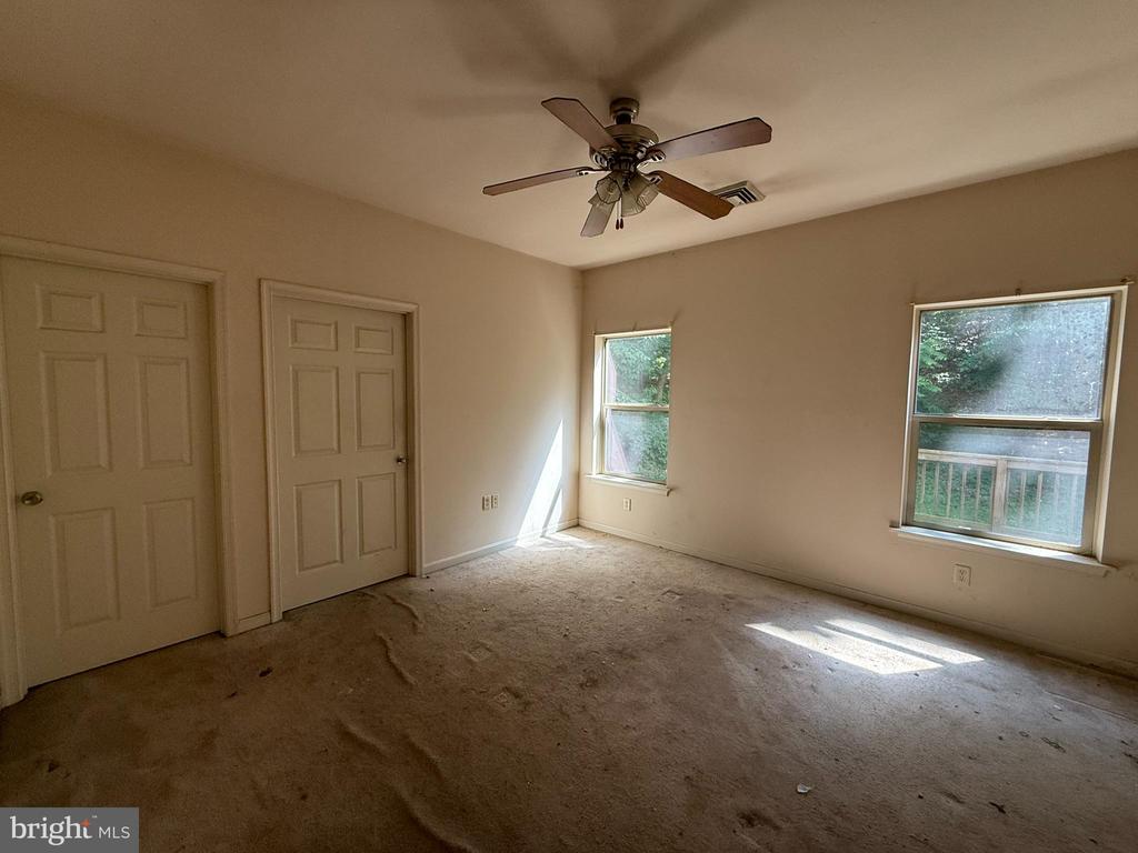 12 Rr Mountain St