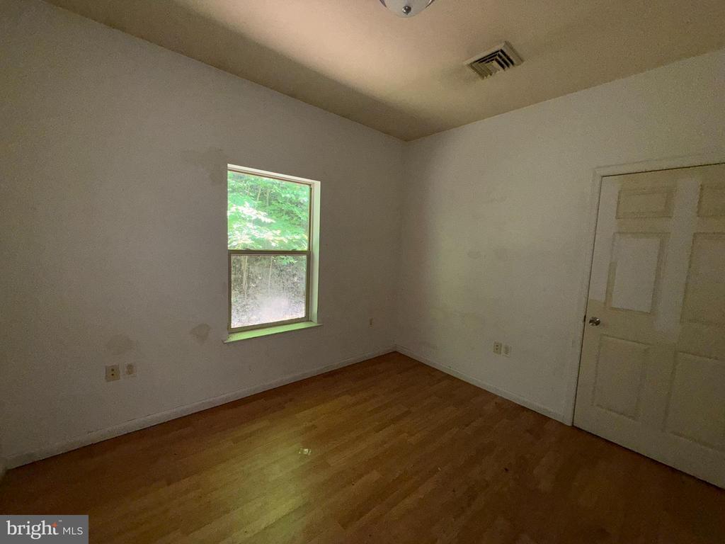 12 Rr Mountain St