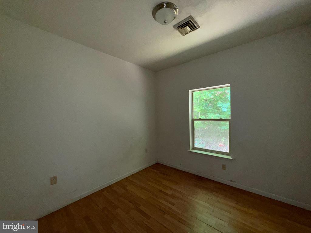 12 Rr Mountain St