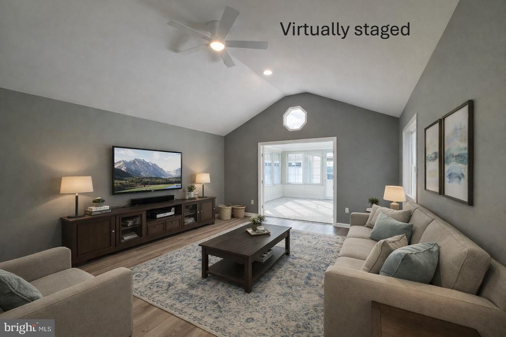 221 HEMPT RD