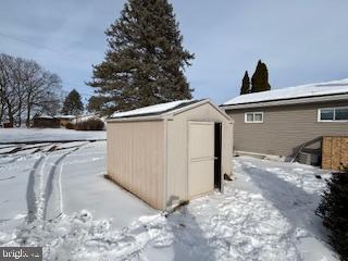 221 HEMPT RD