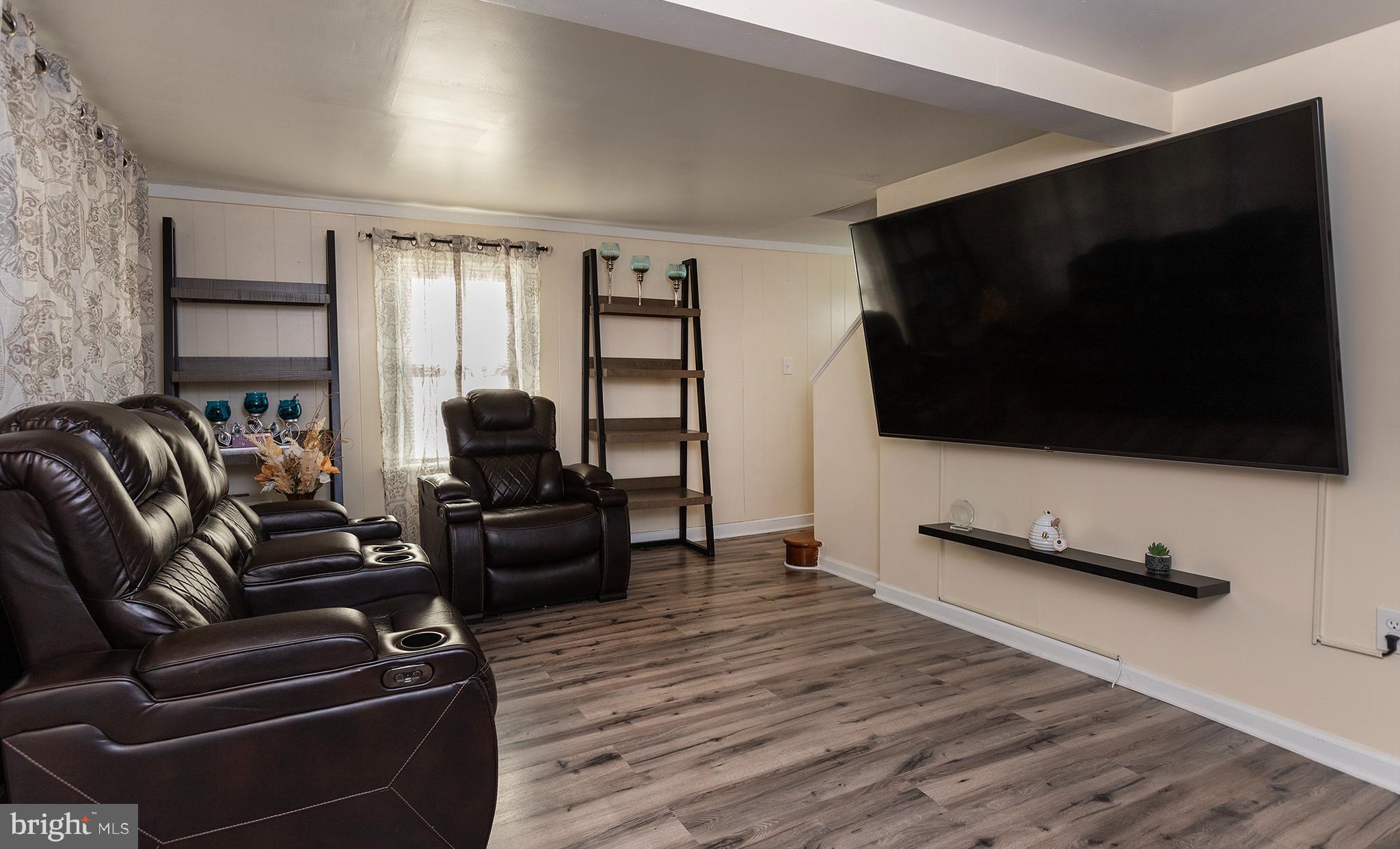 1102 RANA VILLA AVENUE