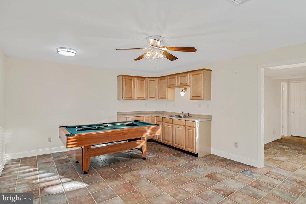583 ARIEL COURT
