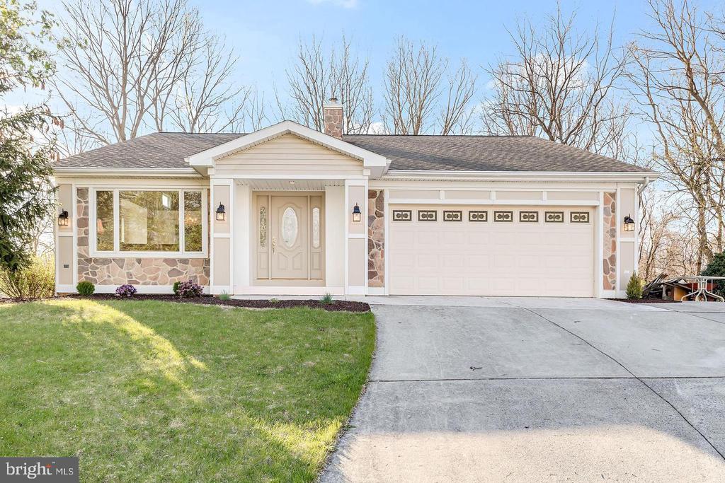 583 ARIEL COURT
