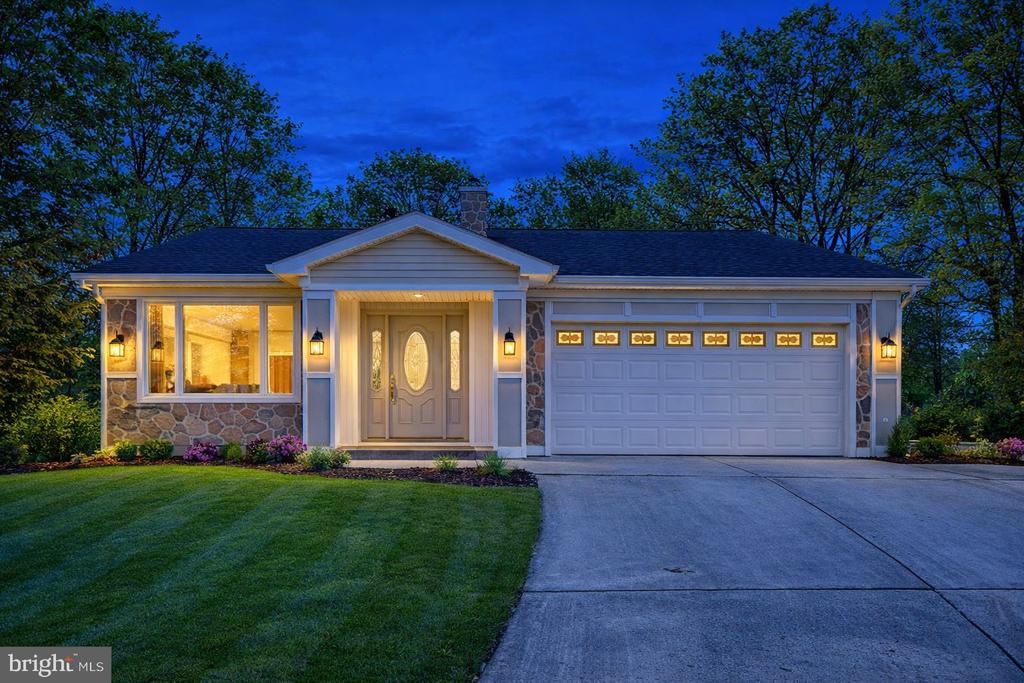 583 ARIEL COURT