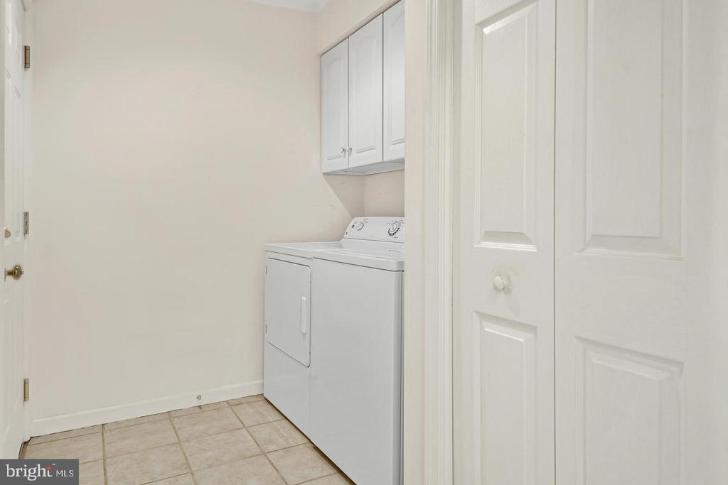 583 ARIEL COURT
