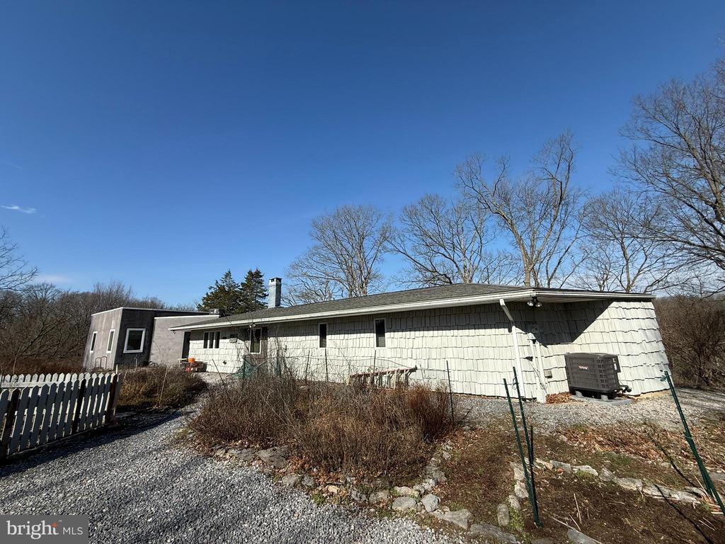 16 SPRINGFIELD ROAD