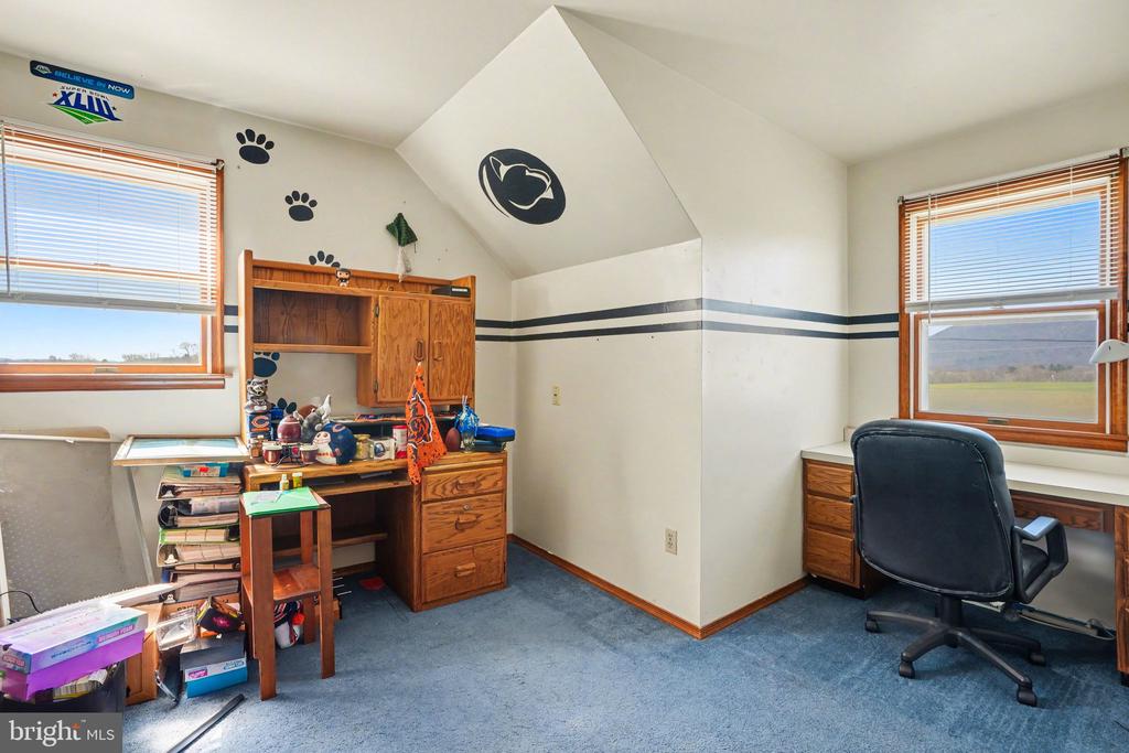 1106 EASY ROAD