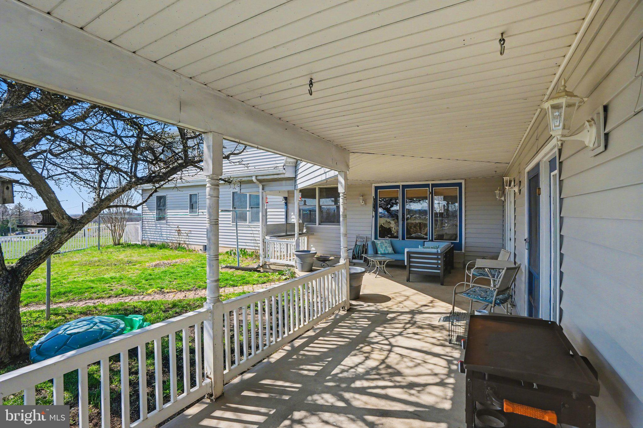 1106 EASY ROAD