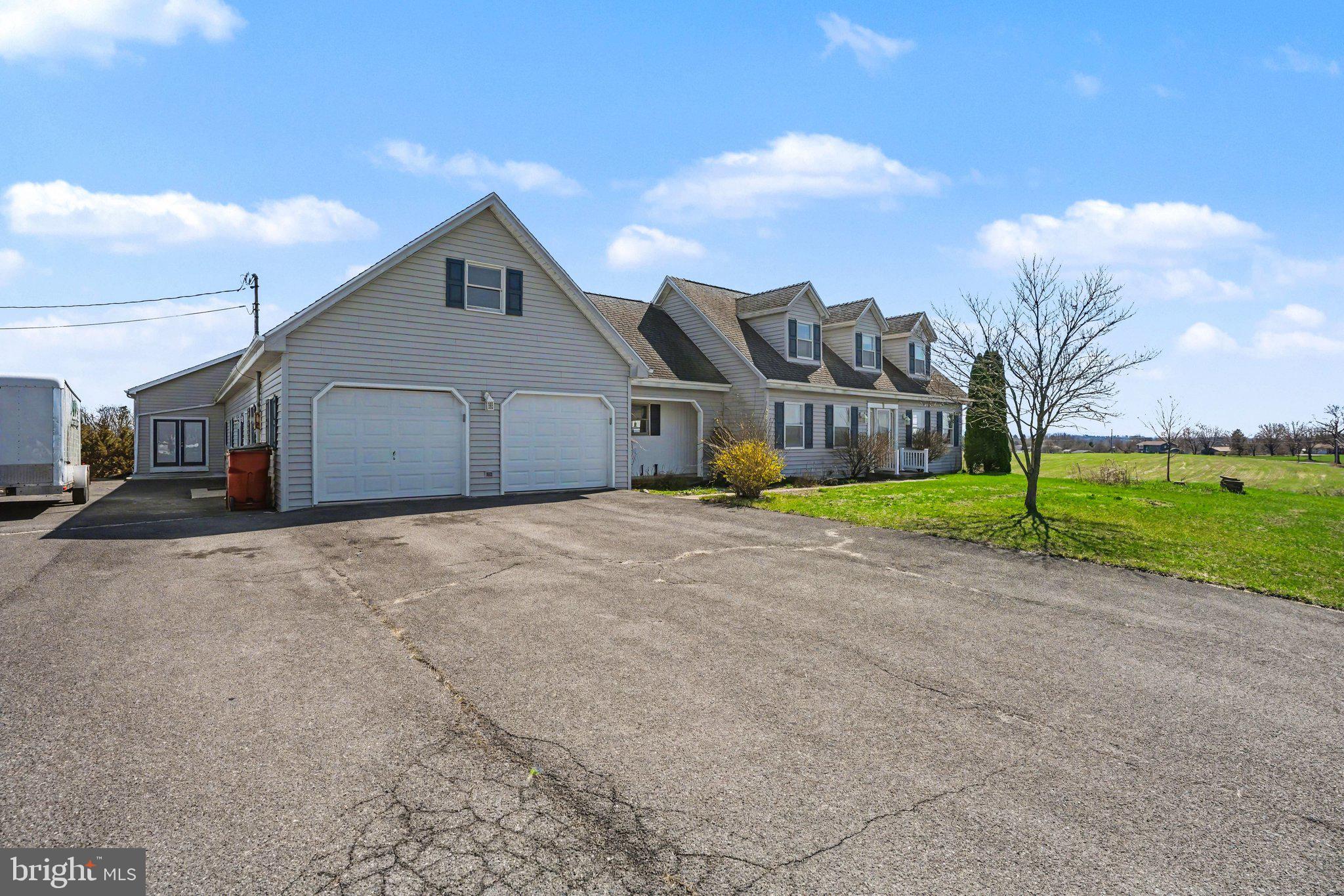 1106 EASY ROAD