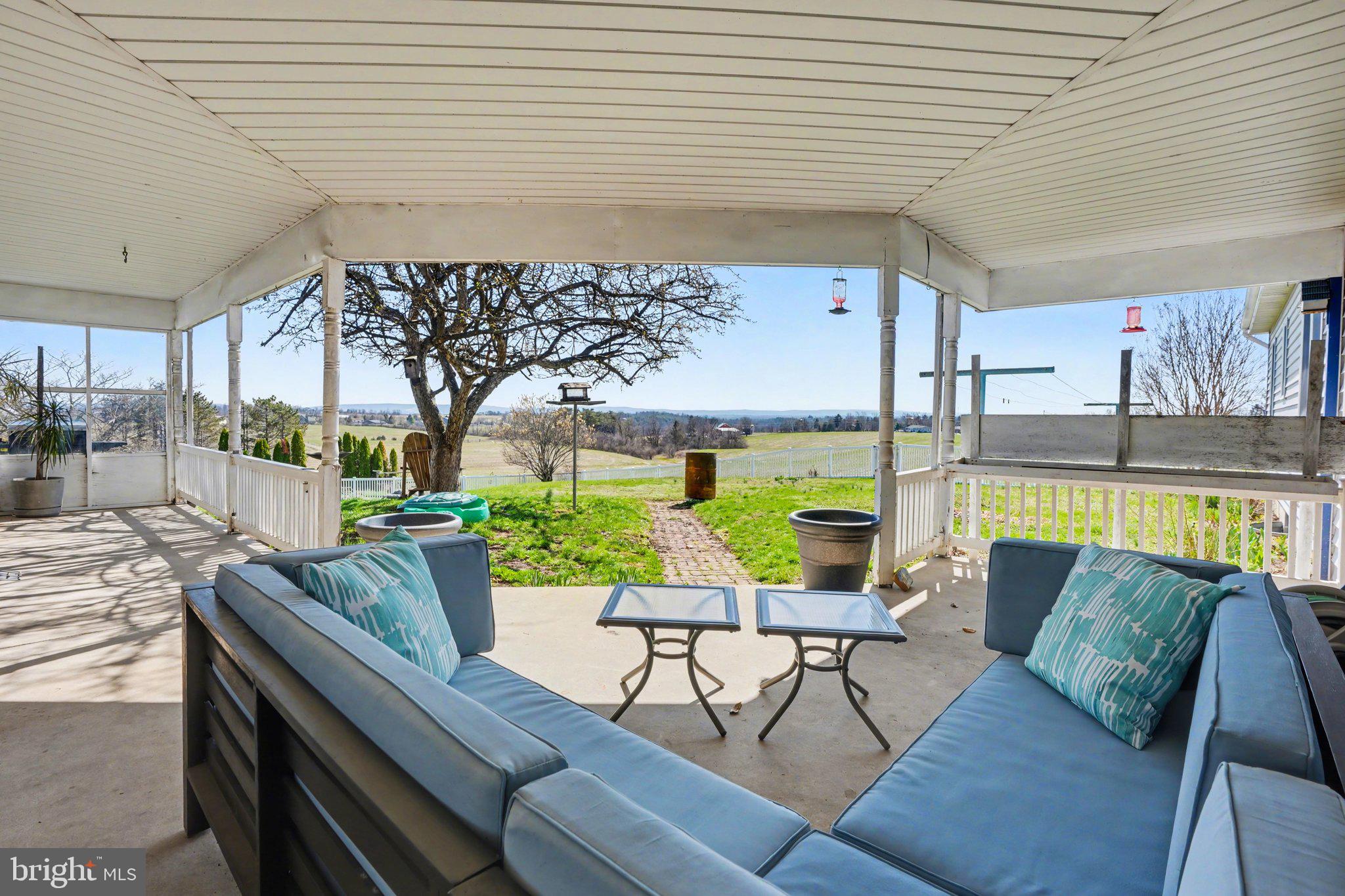 1106 EASY ROAD