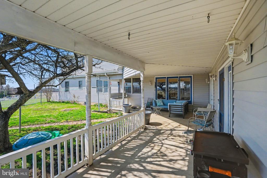 1106 EASY ROAD