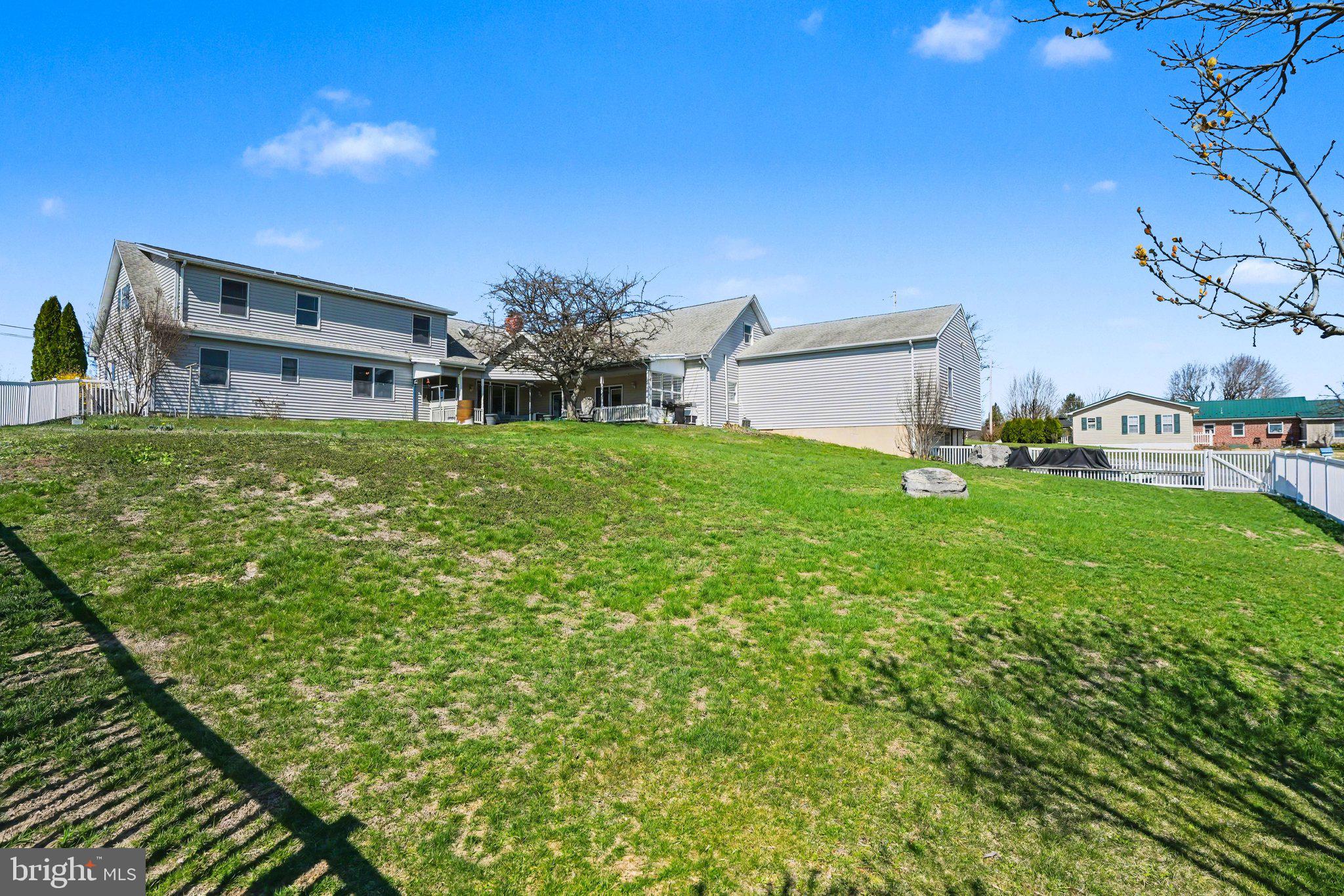 1106 EASY ROAD