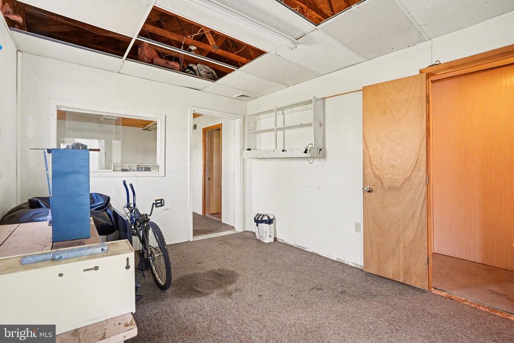 1106 EASY ROAD