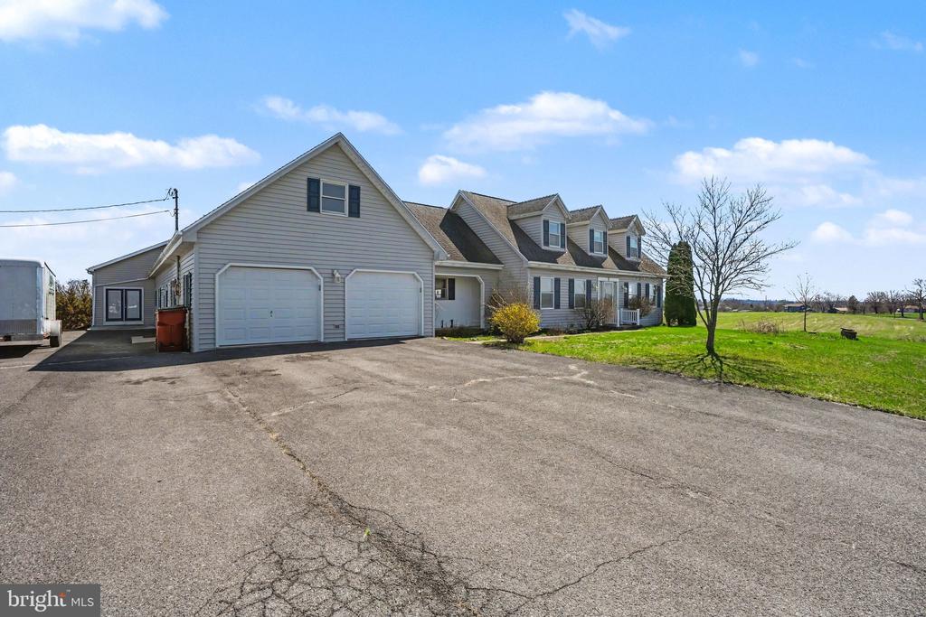 1106 EASY ROAD