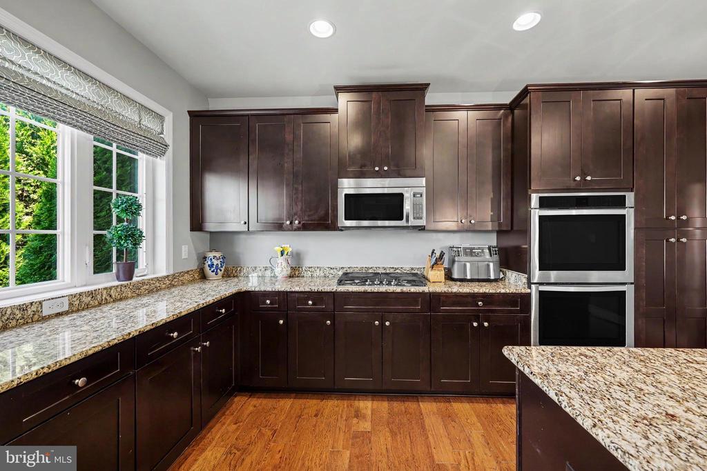 43 HOKE FARM WAY