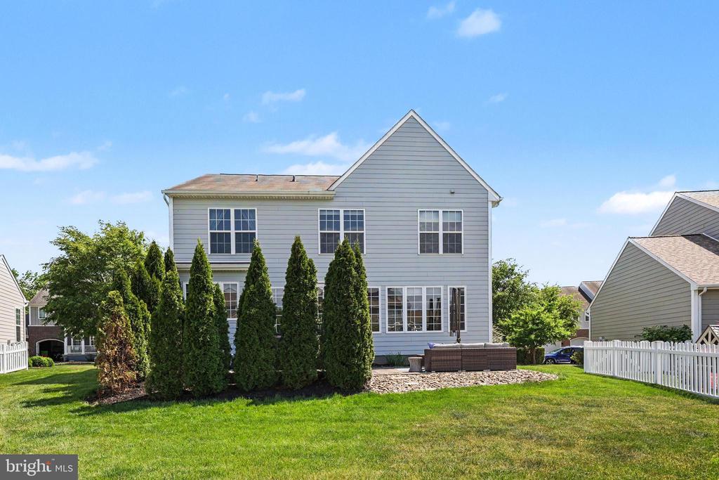 43 HOKE FARM WAY