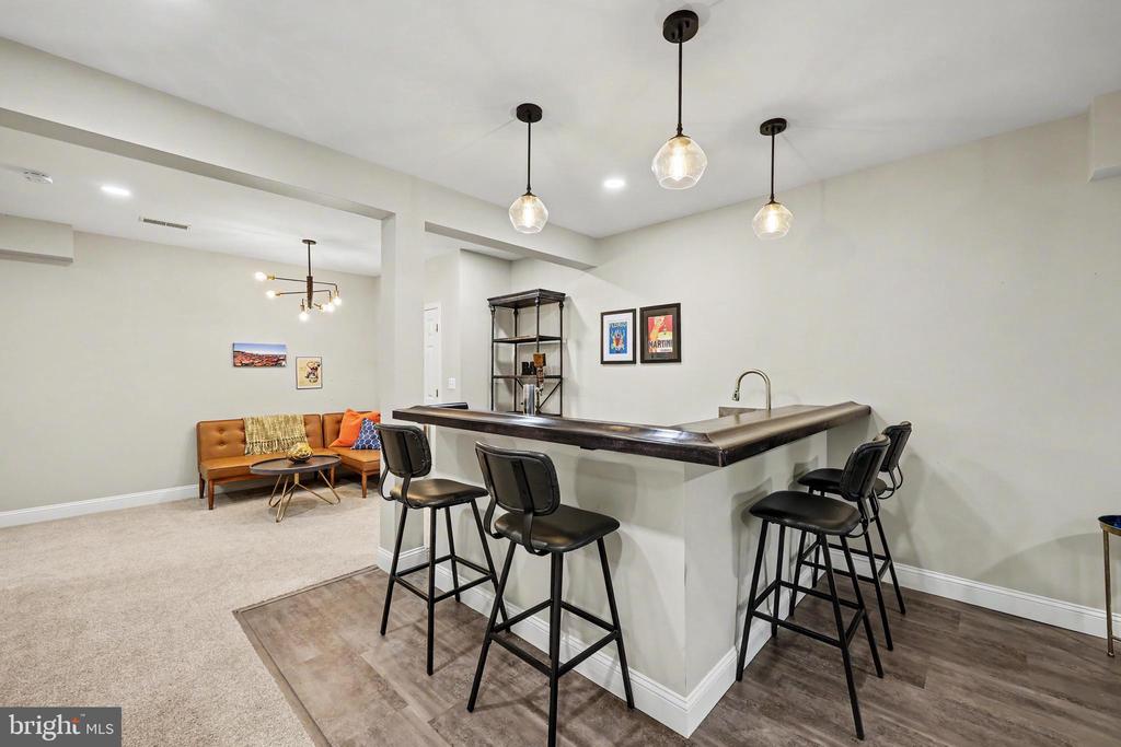 43 HOKE FARM WAY
