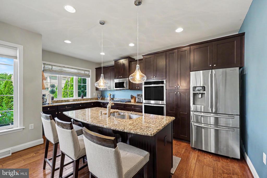 43 HOKE FARM WAY
