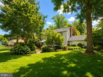 808 MANDY LANE