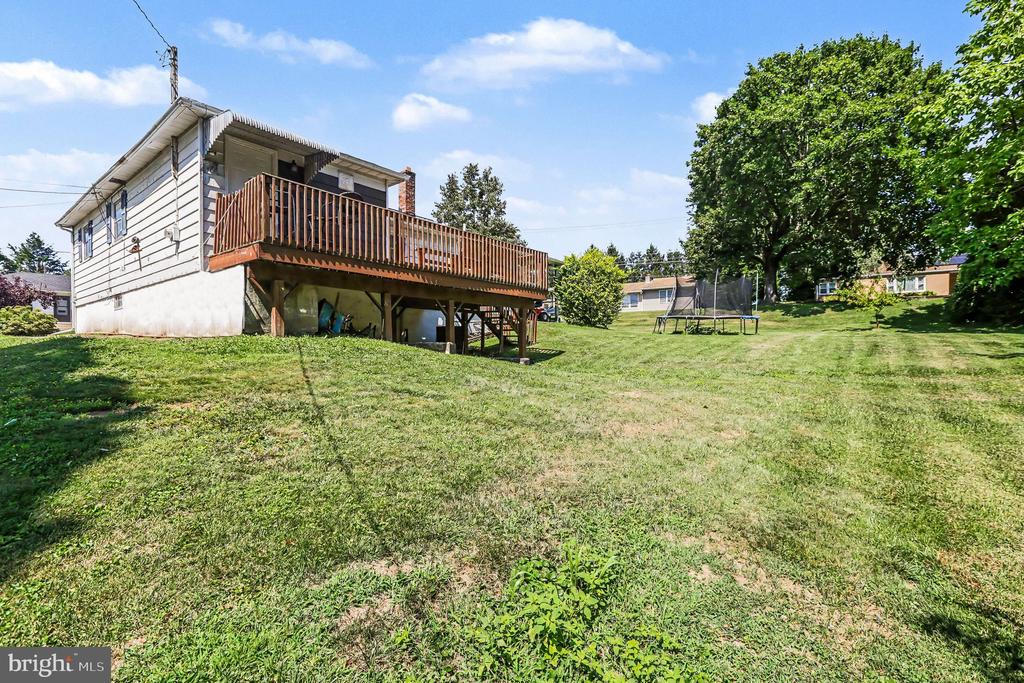 2 HUNTER LANE