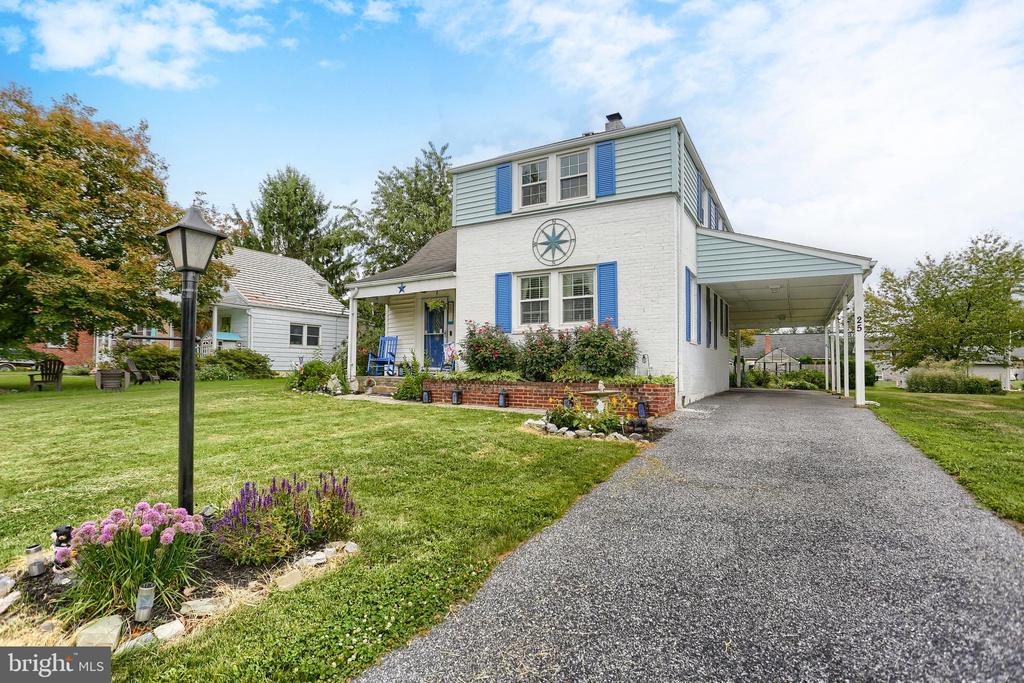 25 MAPLE AVENUE