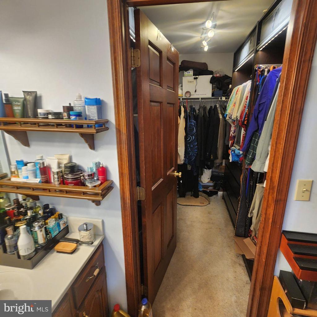 3500 DELWOOD DRIVE